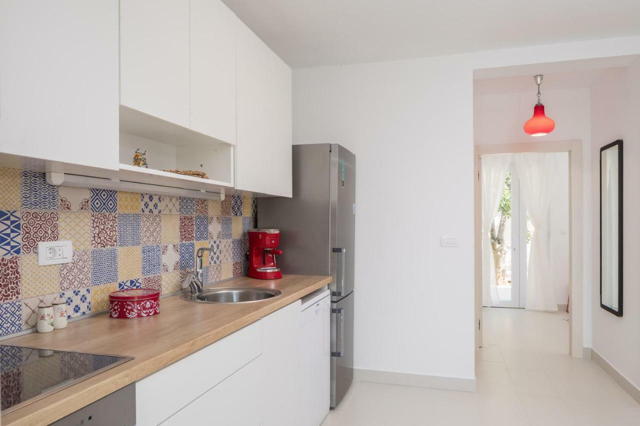 Villa Basic Севид Екстериор снимка
