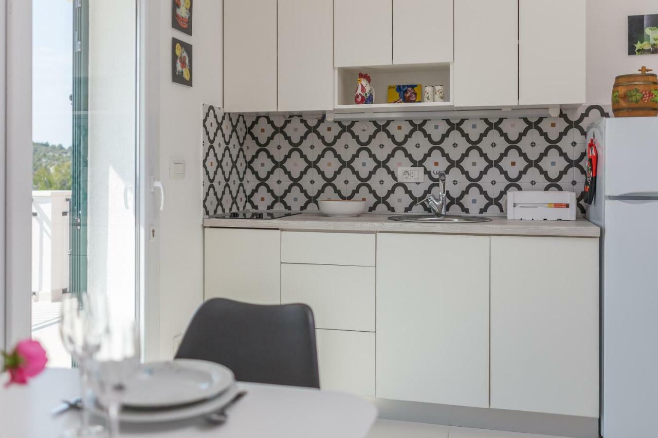 Villa Basic Севид Екстериор снимка